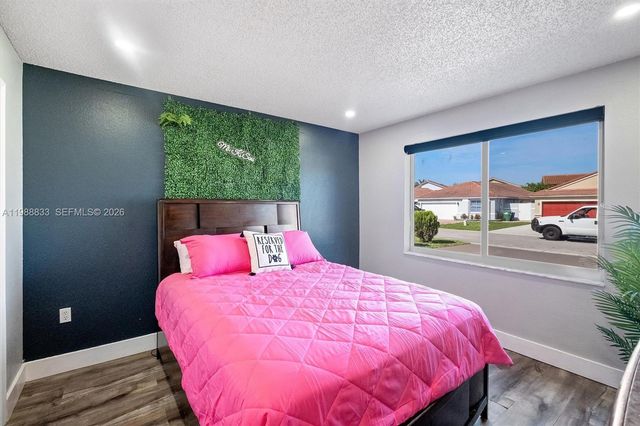 19031 NW 54th Ave, Miami Gardens, FL 33055