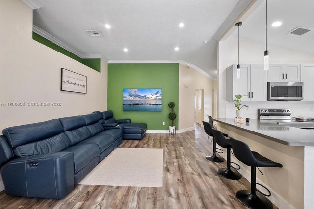 19031 NW 54th Ave, Miami Gardens, FL 33055