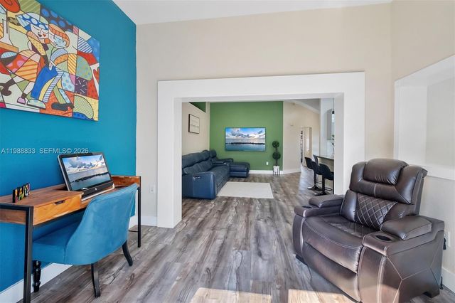 19031 NW 54th Ave, Miami Gardens, FL 33055