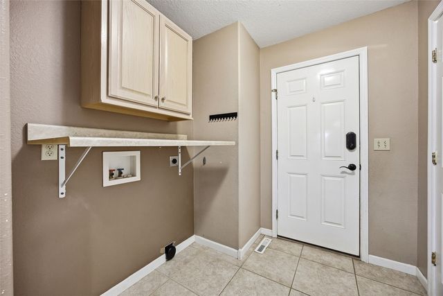 3386 64th Street, Palo, IA 52324