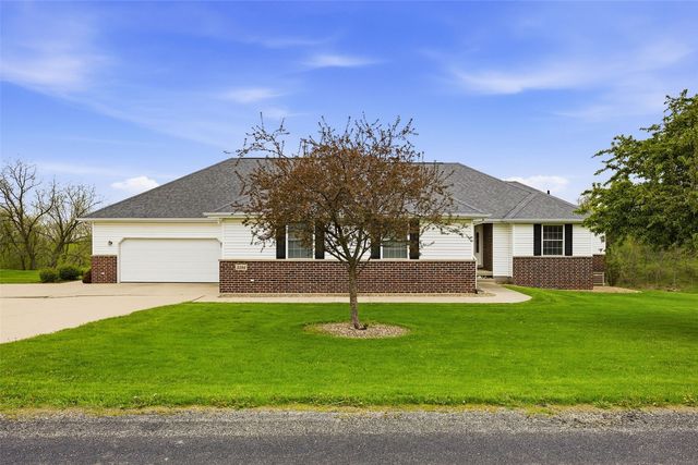 3386 64th Street, Palo, IA 52324
