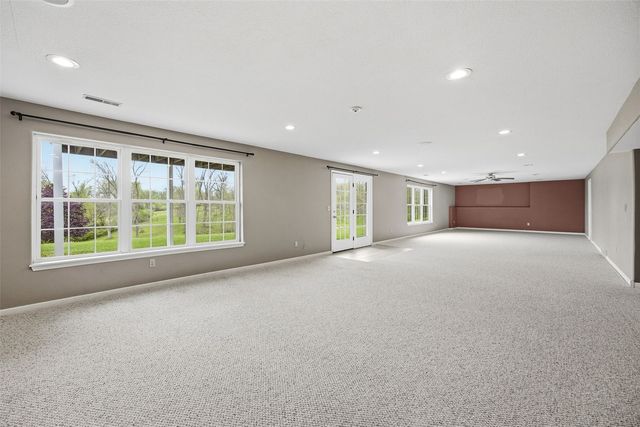 3386 64th Street, Palo, IA 52324