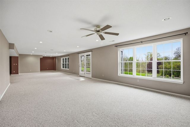 3386 64th Street, Palo, IA 52324