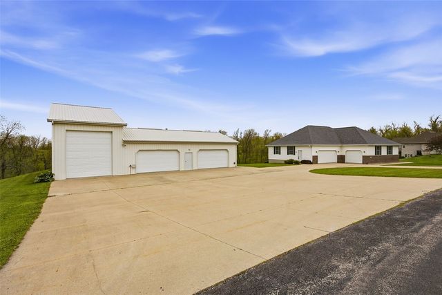 3386 64th Street, Palo, IA 52324