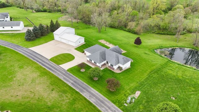 3386 64th Street, Palo, IA 52324