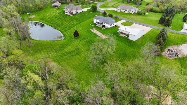 3386 64th Street, Palo, IA 52324
