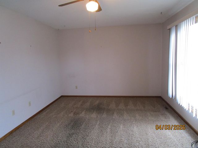 1215 6TH ST SW, Minot, ND 58701