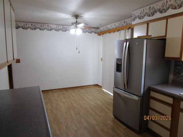 1215 6TH ST SW, Minot, ND 58701