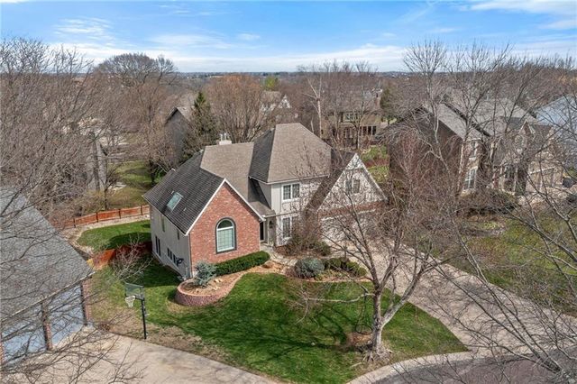 15209 Maple Court, Overland Park, KS 66223