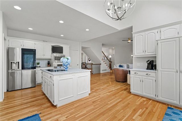 15209 Maple Court, Overland Park, KS 66223