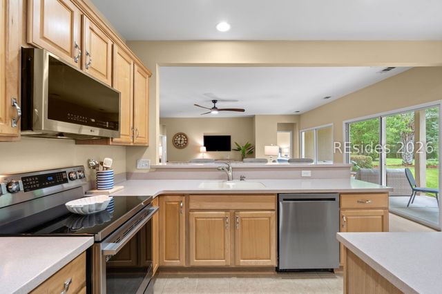 32 Willow Brook Dr, Bluffton, SC 29909