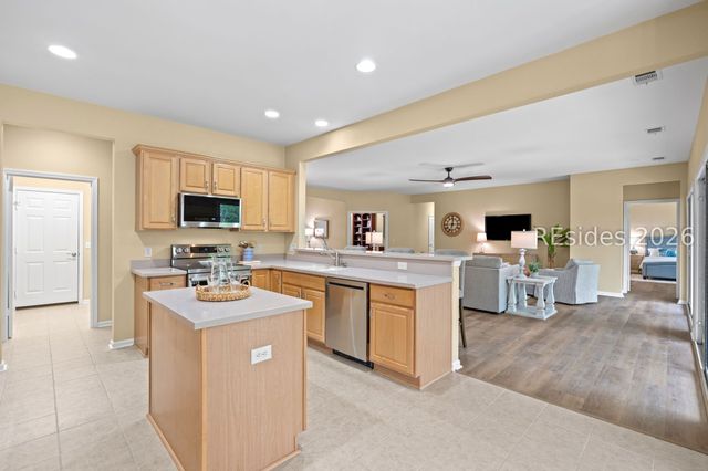 32 Willow Brook Dr, Bluffton, SC 29909