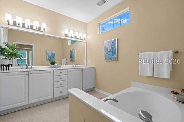 32 Willow Brook Dr, Bluffton, SC 29909