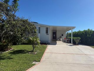 2942 Fiddlewood Circle, Port St Lucie, FL 34952
