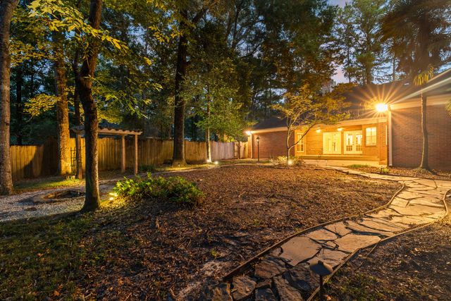 4 Spears Dr., Hattiesburg, MS 39402