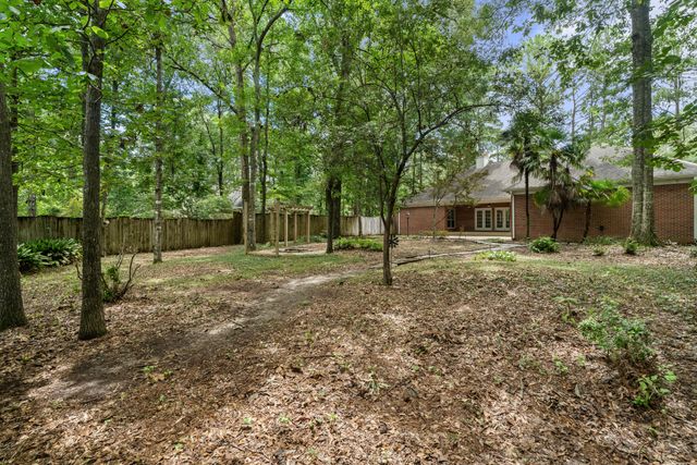 4 Spears Dr., Hattiesburg, MS 39402