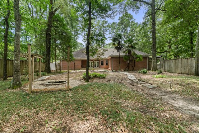 4 Spears Dr., Hattiesburg, MS 39402
