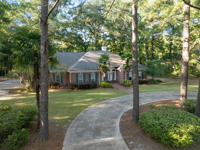 4 Spears Dr., Hattiesburg, MS 39402