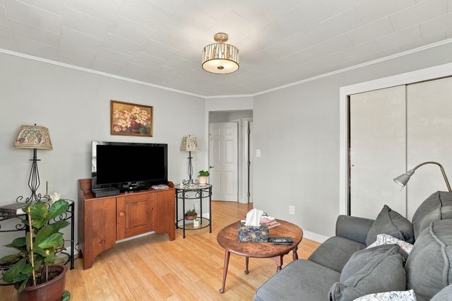 25 Bellevue St, New Bedford, MA 02744