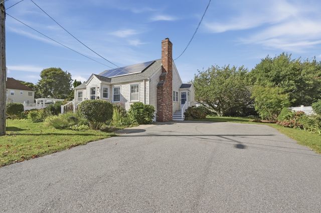 25 Bellevue St, New Bedford, MA 02744
