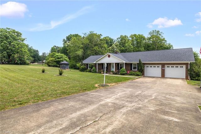 261 Westerly Park Road, Eden, NC 27288