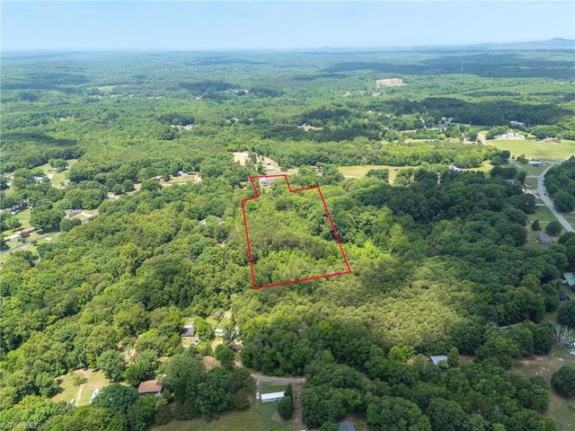 261 Westerly Park Road, Eden, NC 27288