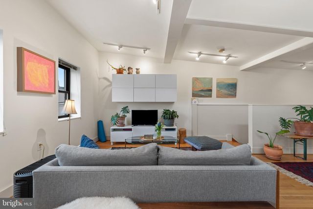 204-1 S CASTLE ST, Baltimore, MD 21231