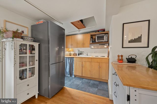 204-1 S CASTLE ST, Baltimore, MD 21231