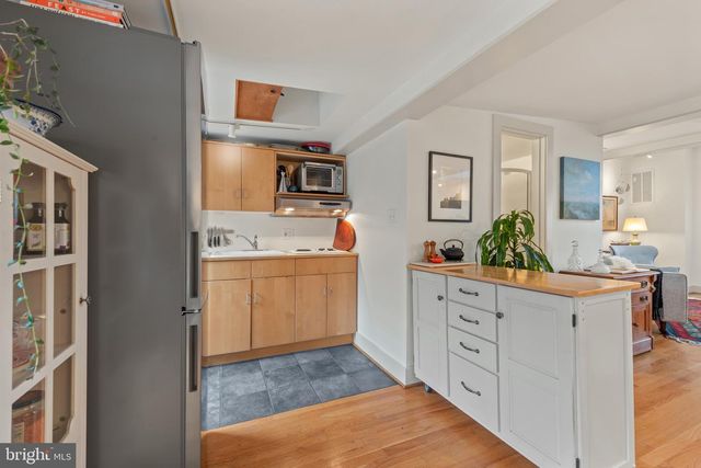 204-1 S CASTLE ST, Baltimore, MD 21231