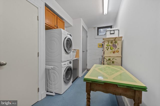 204-1 S CASTLE ST, Baltimore, MD 21231