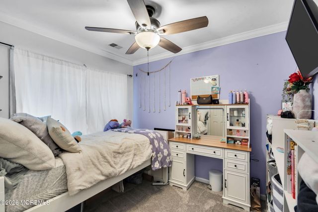 7 Apache Drive, Toms River, NJ 08753