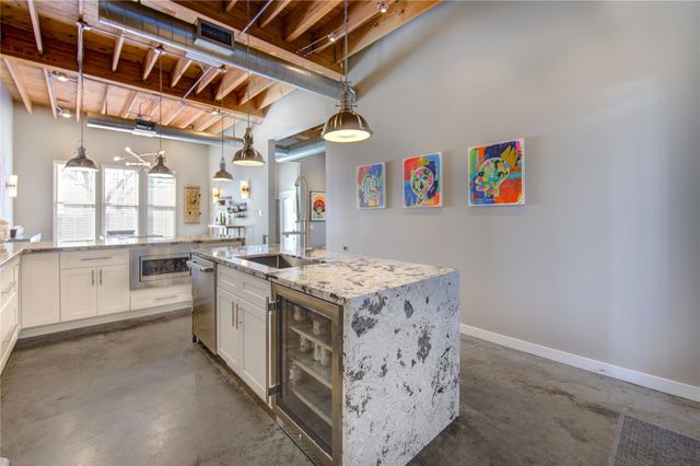 902 E 27th Street, Houston, TX 77009