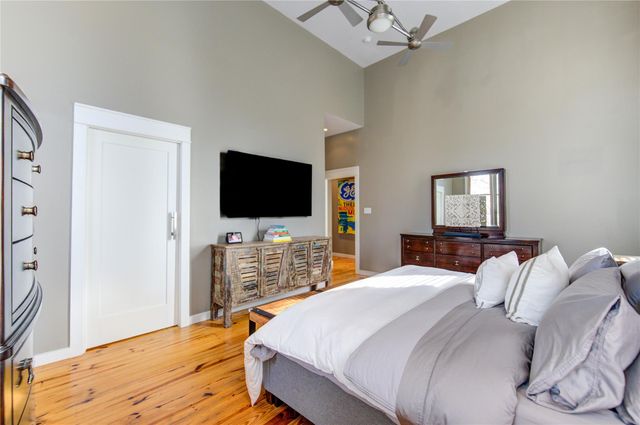 902 E 27th Street, Houston, TX 77009