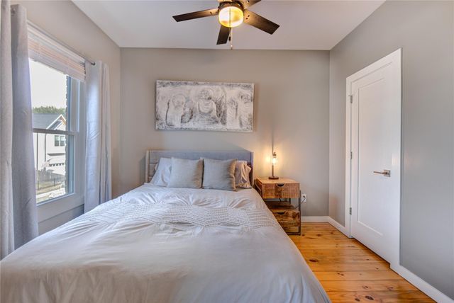 902 E 27th Street, Houston, TX 77009