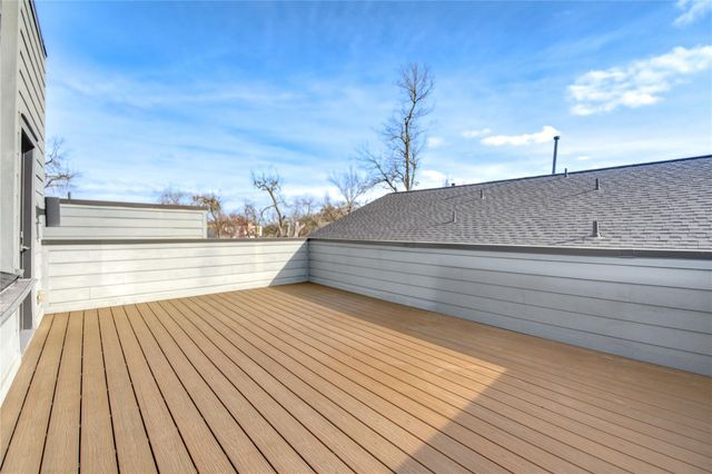 902 E 27th Street, Houston, TX 77009