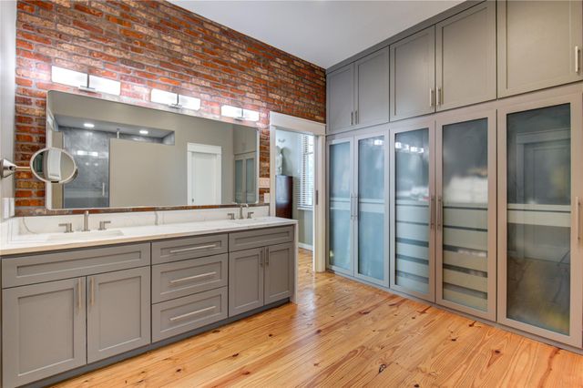 902 E 27th Street, Houston, TX 77009