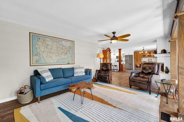 545 WHISPERING OAKS Drive, Groveland, IL 61535