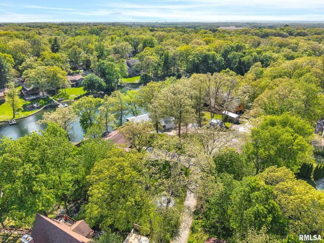 545 WHISPERING OAKS Drive, Groveland, IL 61535