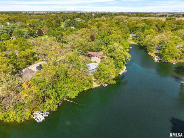 545 WHISPERING OAKS Drive, Groveland, IL 61535