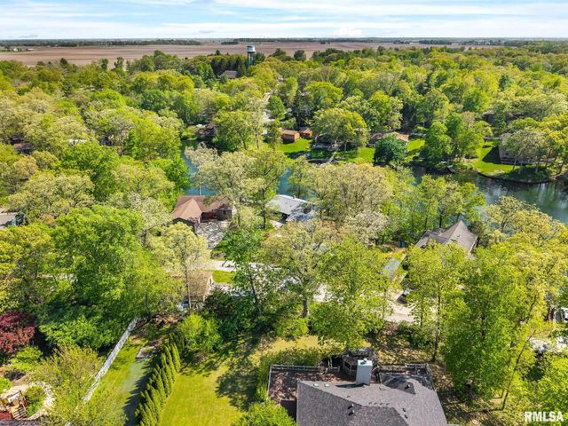 545 WHISPERING OAKS Drive, Groveland, IL 61535