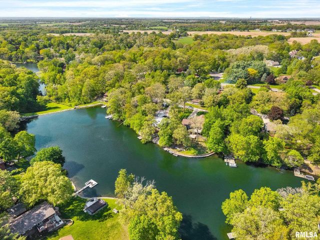 545 WHISPERING OAKS Drive, Groveland, IL 61535