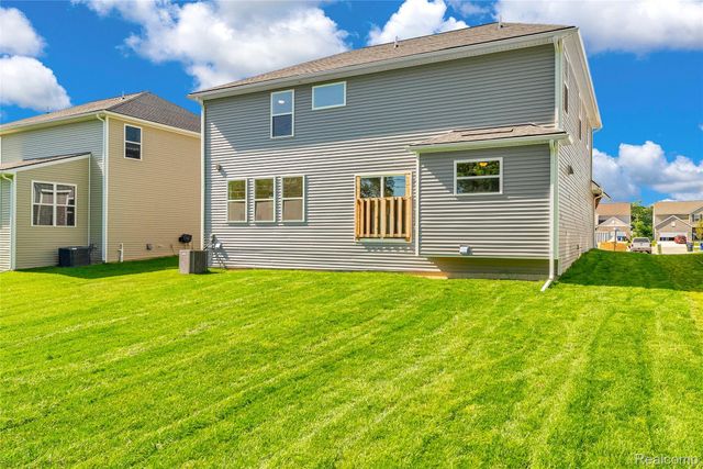 36293 Monroe, Westland, MI 48186