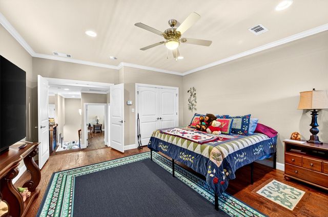 114 Blackfoot Trail, Lake Kiowa, TX 76240