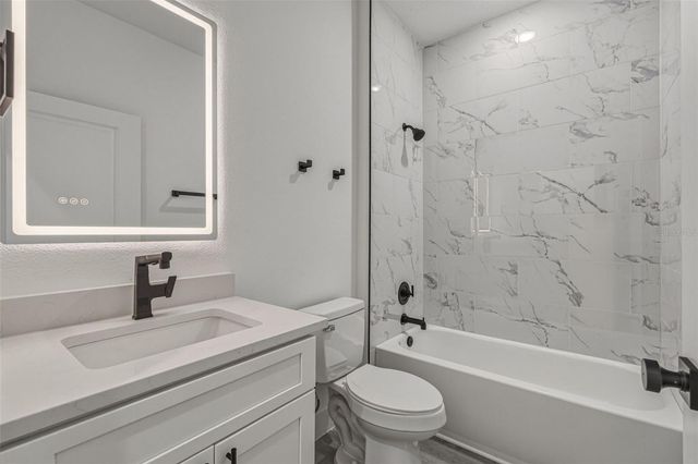 2315 MISTLETO LANE, North Port, FL 34286