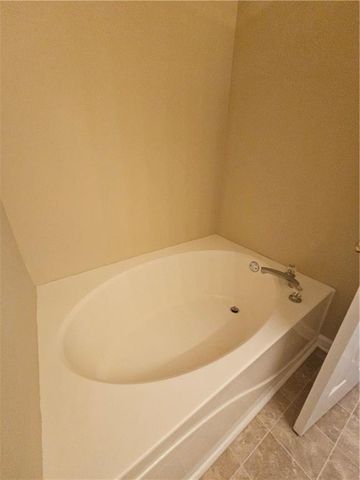 150 Valley Drive, Stockbridge, GA 30281