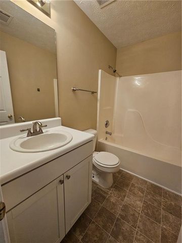 150 Valley Drive, Stockbridge, GA 30281