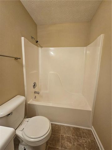 150 Valley Drive, Stockbridge, GA 30281