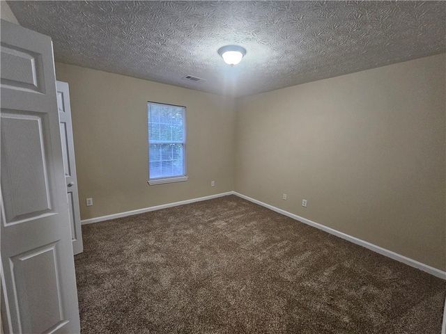 150 Valley Drive, Stockbridge, GA 30281