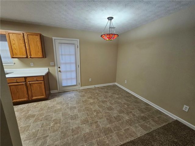 150 Valley Drive, Stockbridge, GA 30281