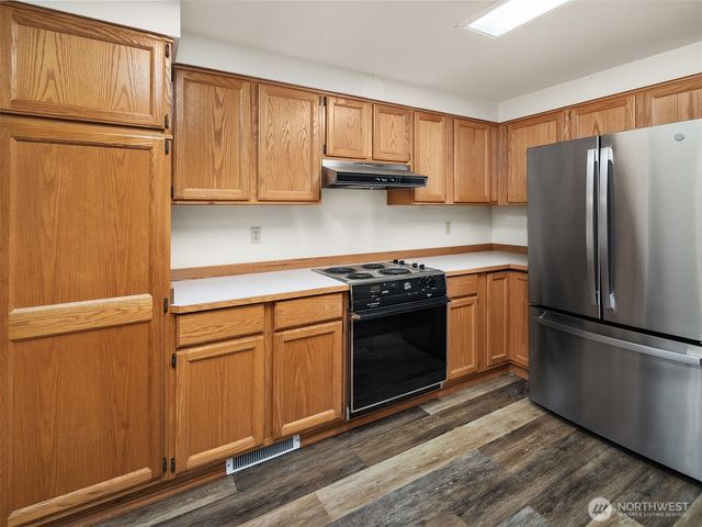 5817 E 398th, Eatonville, WA 98328